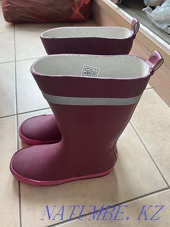 Rubber boots size 34 Almaty - photo 2