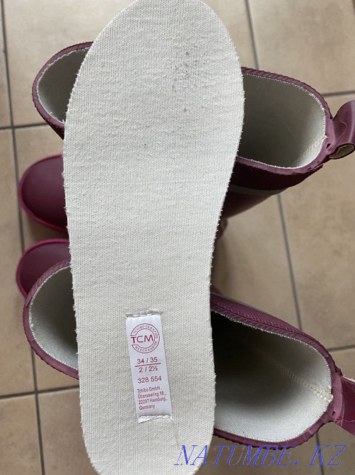 Резиновые сапоги 34 размер Алматы - изображение 4