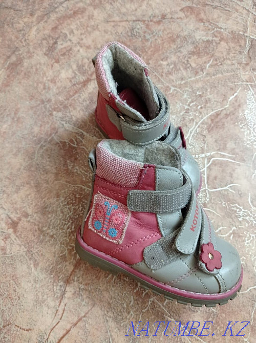 Балалардың көктемгі-күзгі аяқ киімдері.  Астана - изображение 1