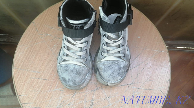 Sell children's sneakers size 28 Ust-Kamenogorsk - photo 1