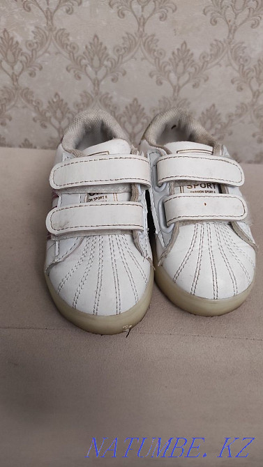 Кроссовки в хорошем состоянии Караганда - изображение 2