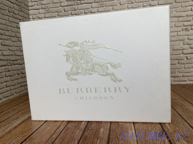 BURBERRY балаларға арналған оригиналды унисекс  Алматы - изображение 3