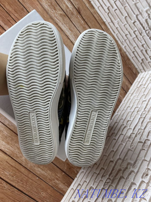 BURBERRY children's slip-ons original unisex Almaty - photo 6