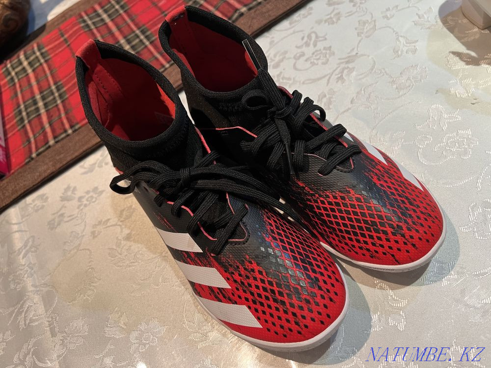 Children's sneakers Adidas Predator Almaty - photo 1