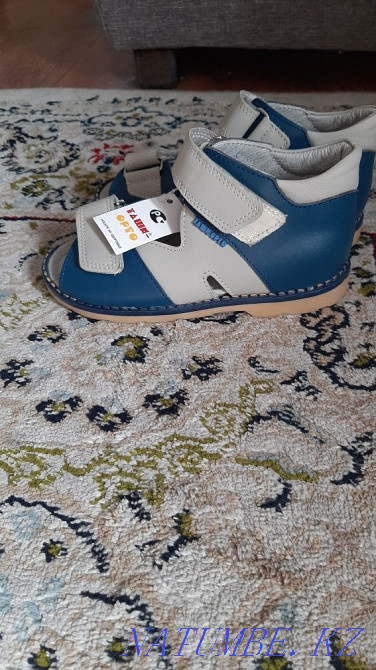 Orthopedic shoes for a boy  - photo 2