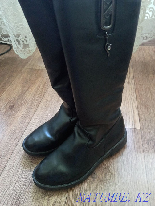 Зимние сапожки 37 размера Тараз - изображение 1
