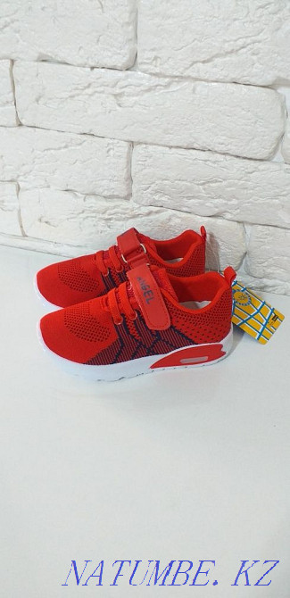 Ұлдар мен қыздарға арналған жарық кроссовкалар. Алматы туфли. Жеткізу  Алматы - изображение 3