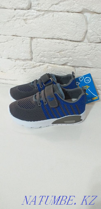Ұлдар мен қыздарға арналған жарық кроссовкалар. Алматы туфли. Жеткізу  Алматы - изображение 2