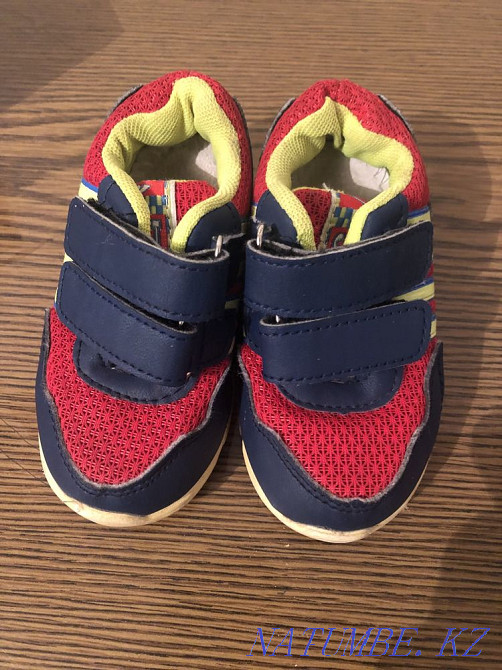 Sell children's sneakers Aqtobe - photo 2