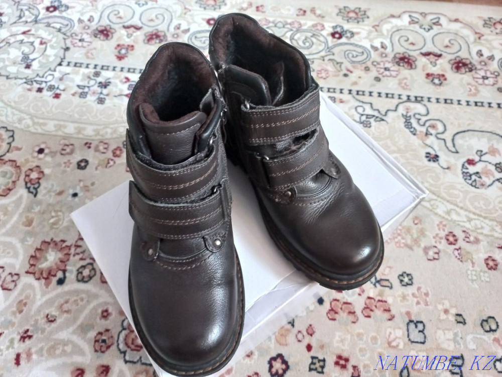 Продам весенние демисезонные кожаные ботинки на мальчика Костанай - изображение 1