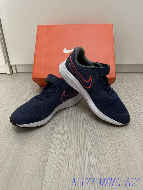 Nike sneakers size 35. Suitable for size 36! Almaty - photo 1