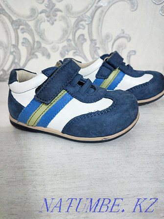 Sell children's sneakers Акбулак - photo 1