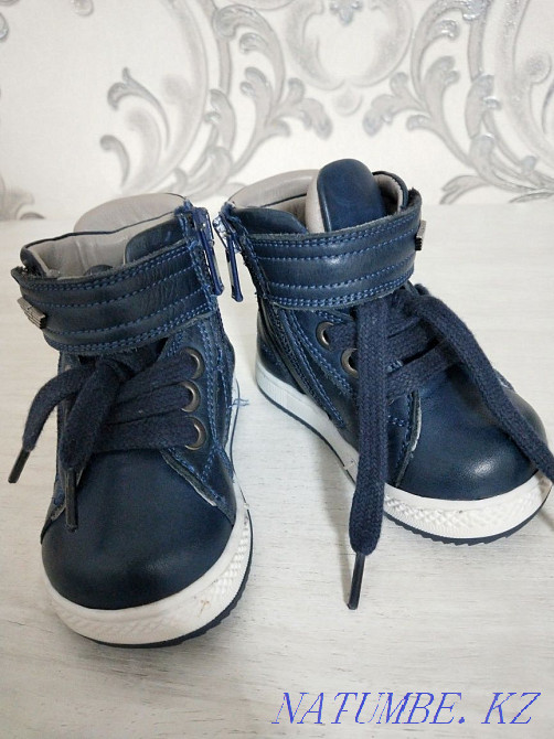Продам детские ботинки Акбулак - изображение 1