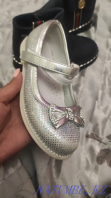 Продам обувь на девочку за все 2000 Караганда - изображение 2