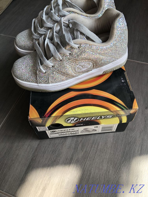 Кросовки на колёсиках Абай - изображение 2