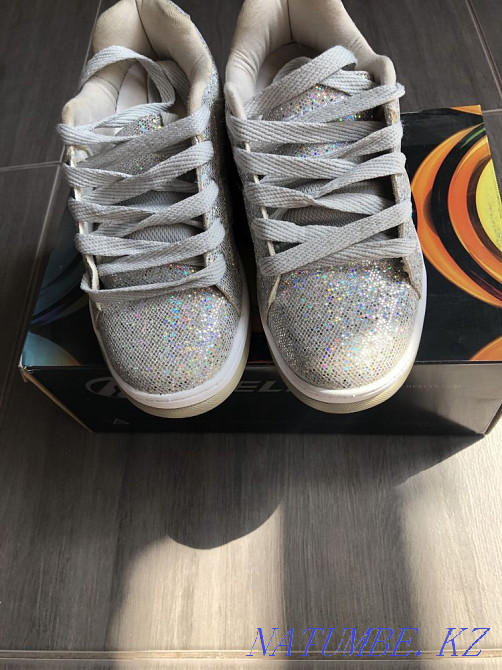 Кросовки на колёсиках Абай - изображение 4