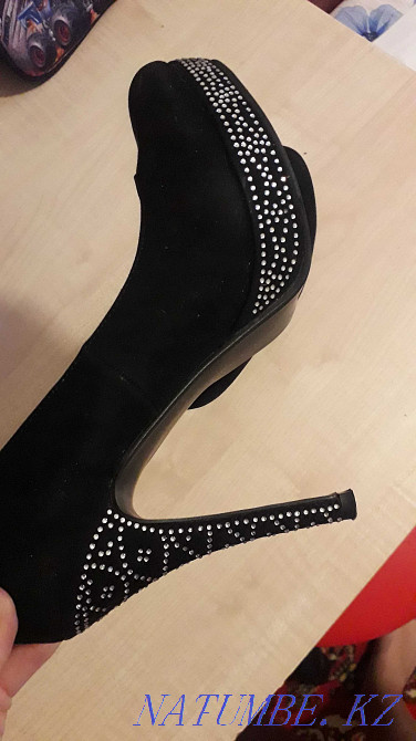 Продам замшевые туфли  - изображение 3