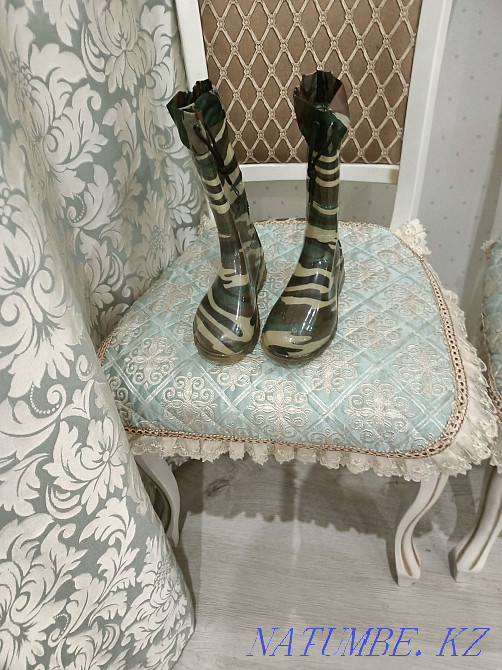 Продам детские резиновые сапожки. Кокшетау - изображение 1