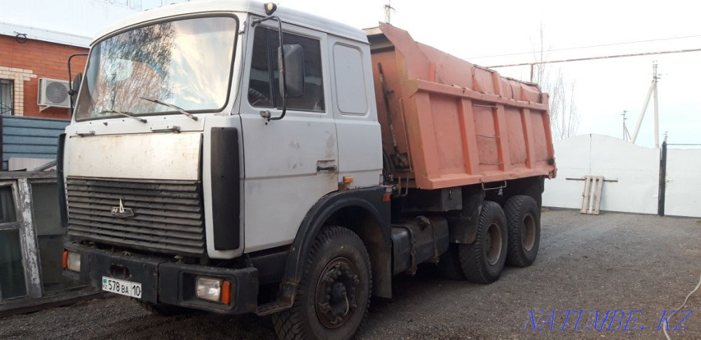 Maz 20 ton dump truck  - photo 1