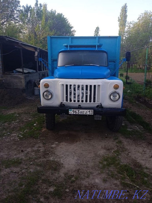 dump truck  - photo 1