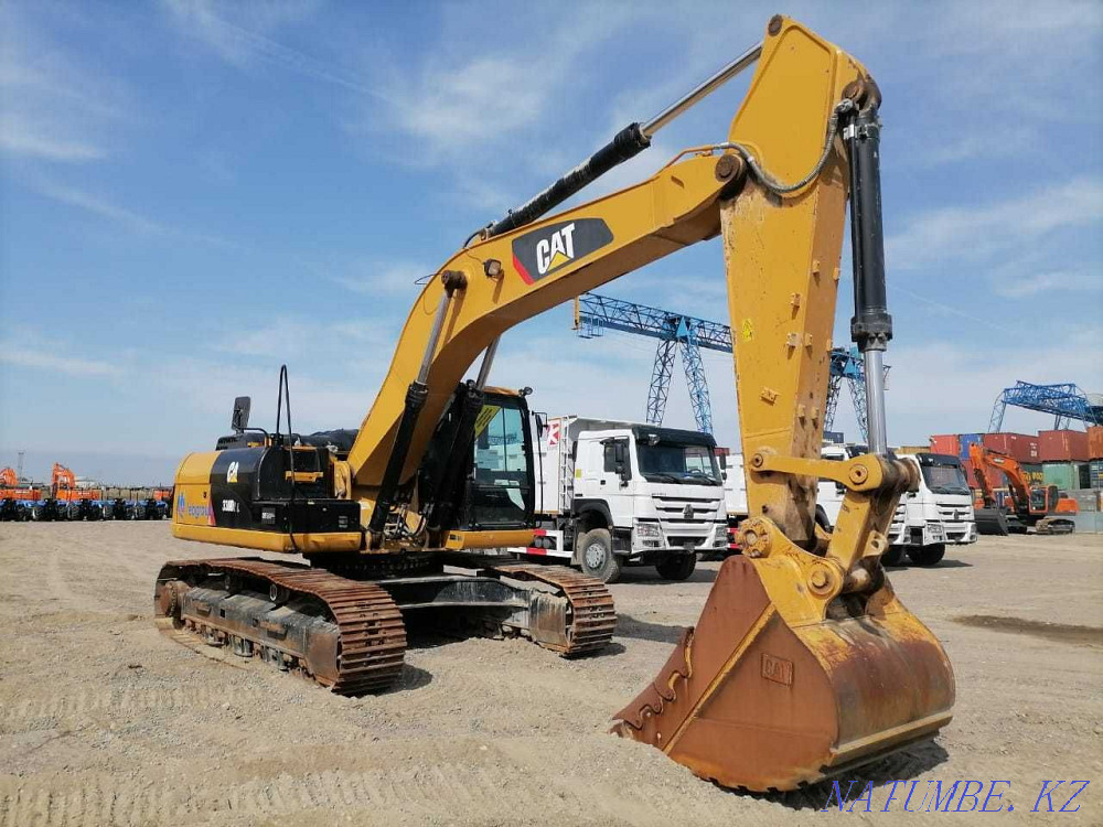 Б/У Экскаватор Гусеничный Cat 330 D2L Алматы - изображение 2