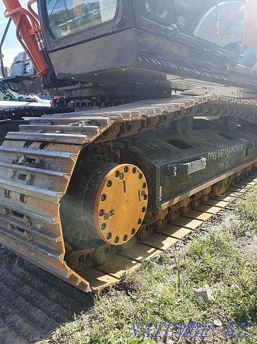 SELL Excavator HITACHI ZX300-5a Shchuchinsk - photo 4