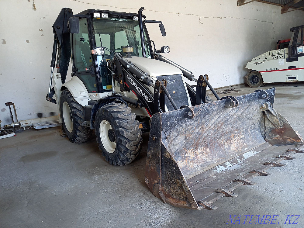 Excavator tractor hidromek Муратбаев - photo 1