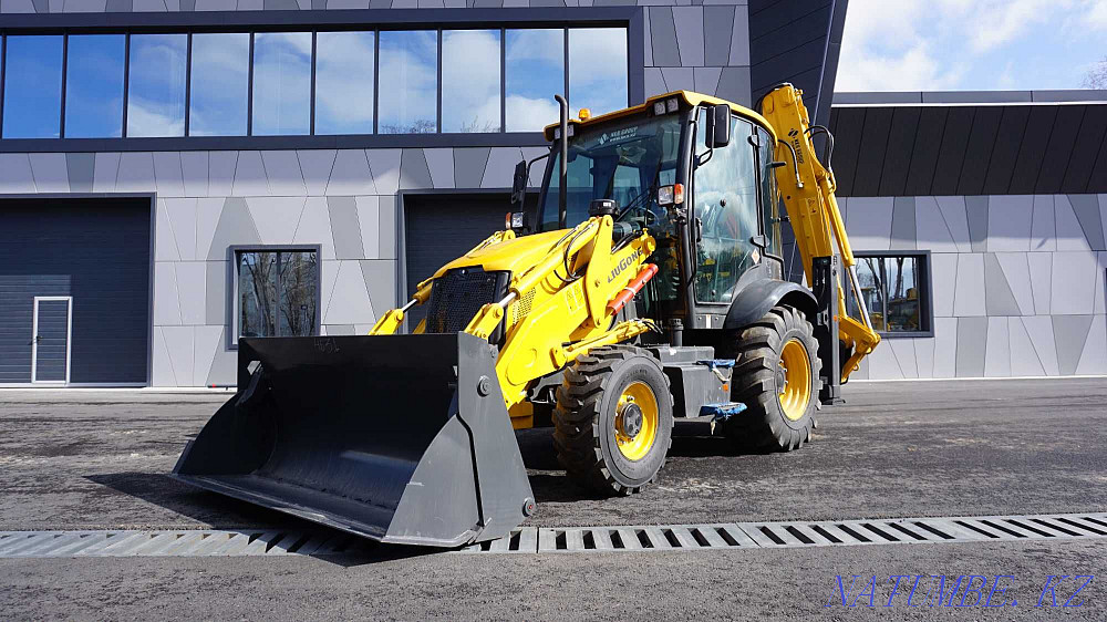 Экскаватор погрузчик полноприводный Алматы - изображение 1