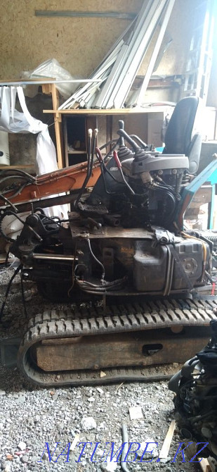 Продам экскаватор на запчасти Астана - изображение 5