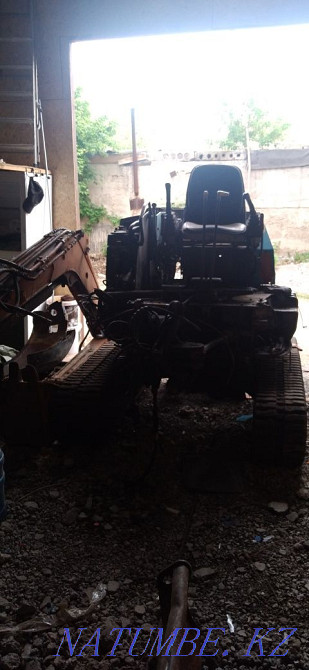 Продам экскаватор на запчасти Астана - изображение 7