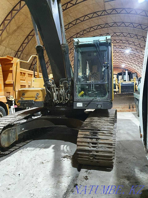 I will sell a caterpillar excavator, a ladle of 2 cubes Semey - photo 2