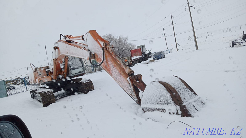Продается эксковатор 1994 год выпуска состояние хорошее на ходу Уральск - изображение 2