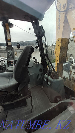 Sell backhoe loader KOMATSU WB 93 R 5 Almaty - photo 5