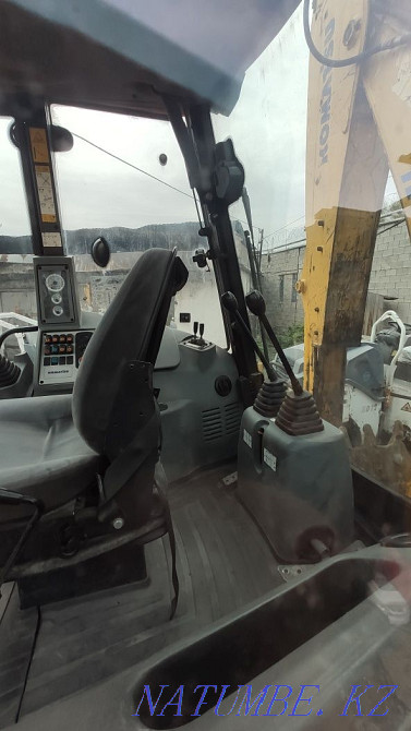 Sell backhoe loader KOMATSU WB 93 R 5 Almaty - photo 5