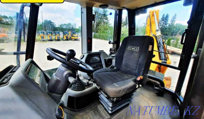 compact backhoe loader JCB 3CX Astana - photo 5