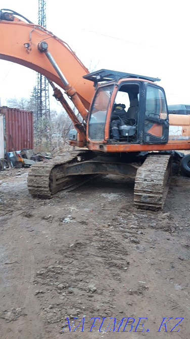 Crawler excavator DOOSAN Astana - photo 2