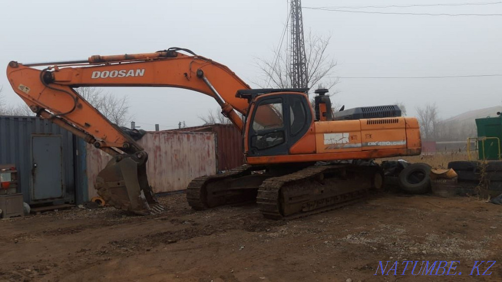 Crawler excavator DOOSAN Astana - photo 1