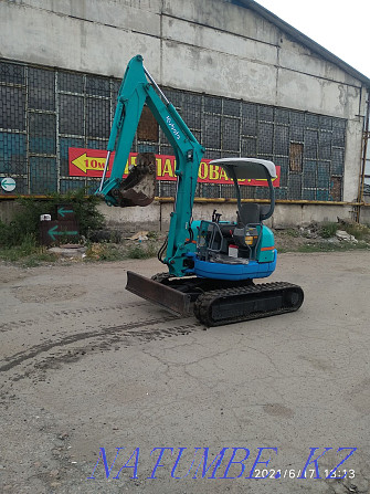 The excavator caterpillar on rubber to the course. Qaskeleng - photo 1