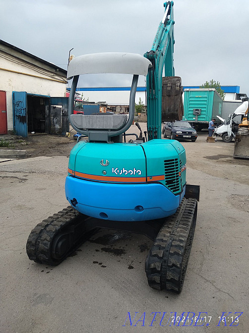 The excavator caterpillar on rubber to the course. Qaskeleng - photo 2