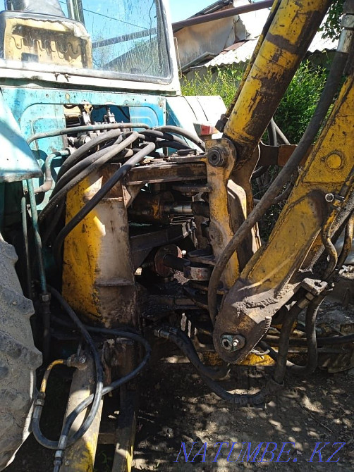 excavator loader  - photo 7