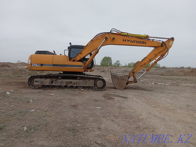 Sell excavator HYUNDAI 210  - photo 2