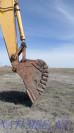 Komatsu excavator  - photo 5