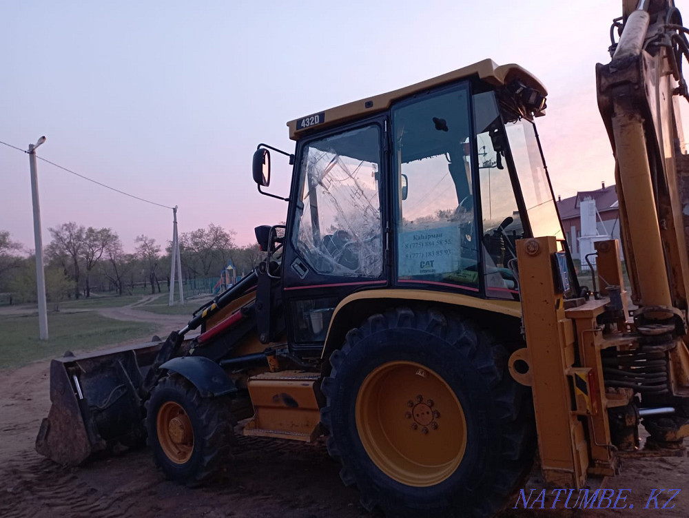 Sell excavator loader Caterpillar 432D  - photo 4