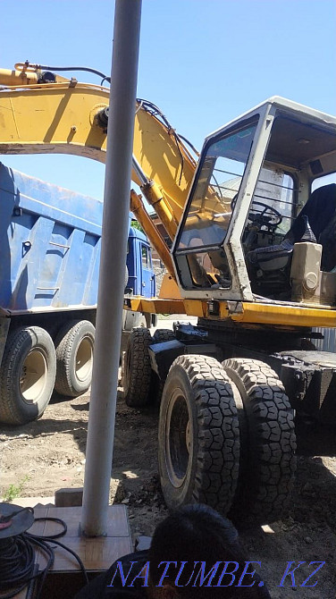 Продам экскаватор  - изображение 1