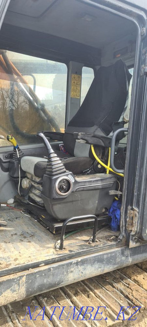 Hyndai Crawler Excavator for sale Semey - photo 4