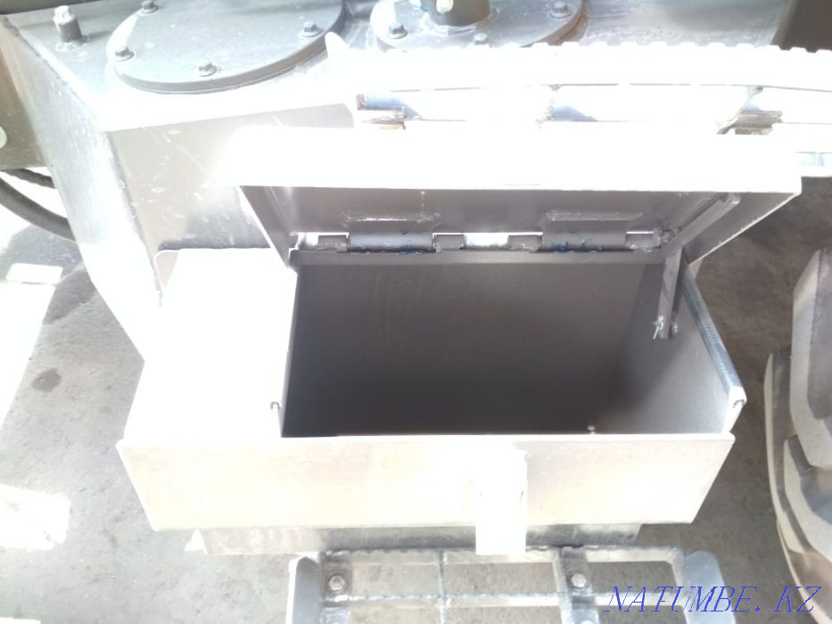 Backhoe loader Almaty - photo 7