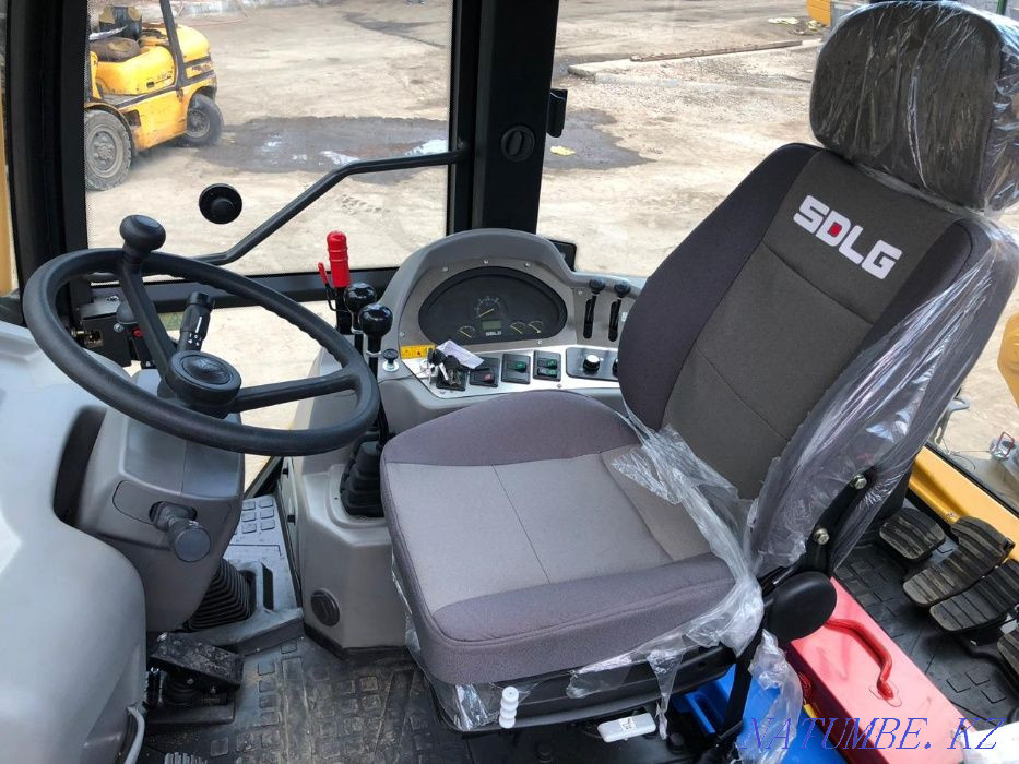 Backhoe loader Almaty - photo 6