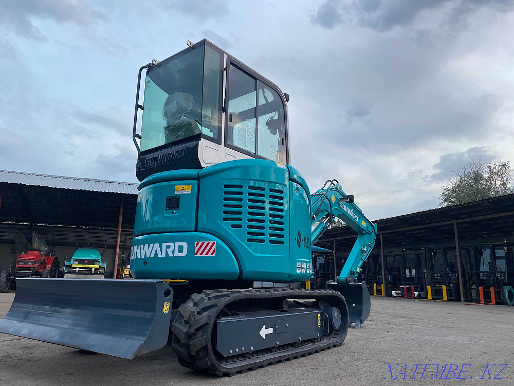 Экскаватор Sunward 30UB 2014 года Алматы - изображение 4
