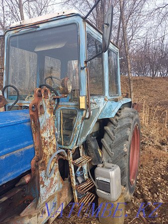 Tractor excavator  - photo 2