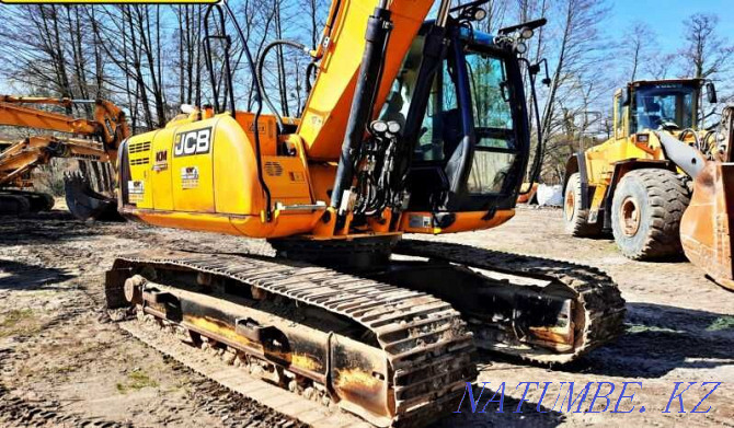 Crawler excavator JCB JS210LC Astana - photo 4